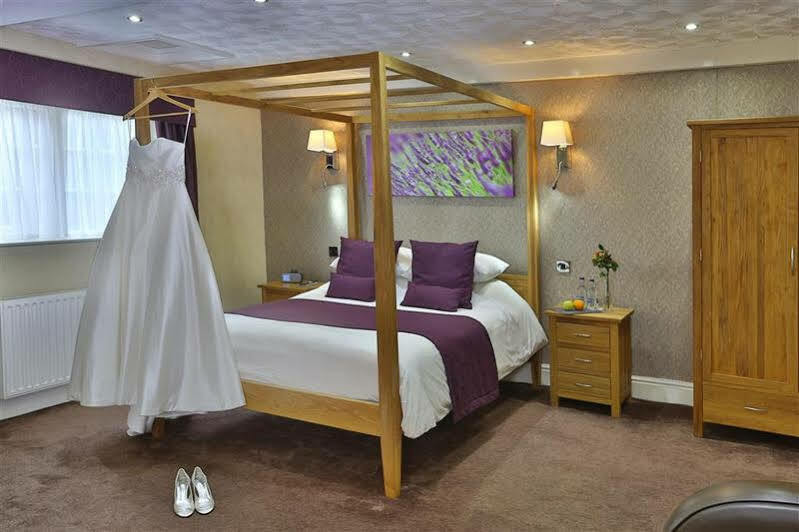 Bury Ramsbottom Old Mill Hotel And Leisure Club Exteriör bild