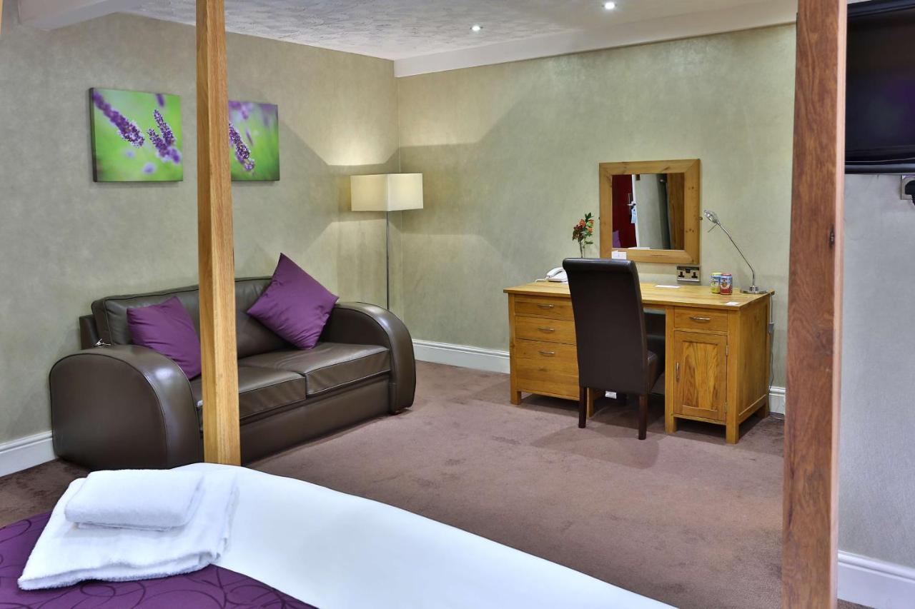Bury Ramsbottom Old Mill Hotel And Leisure Club Exteriör bild